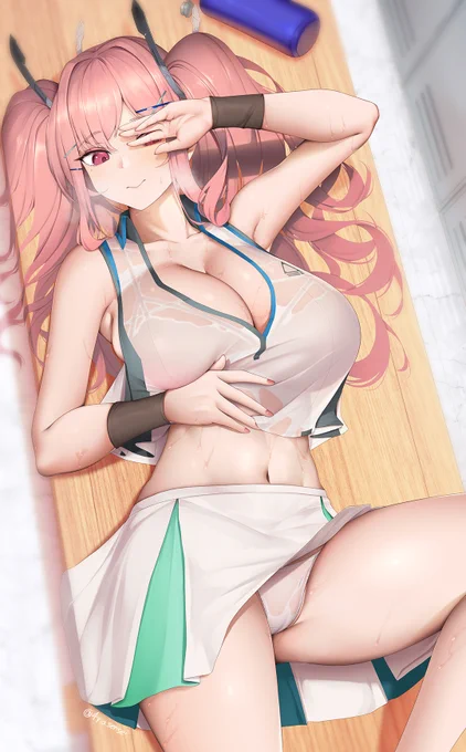 お昼だし、汗だくのおっぱいを差し上げます 