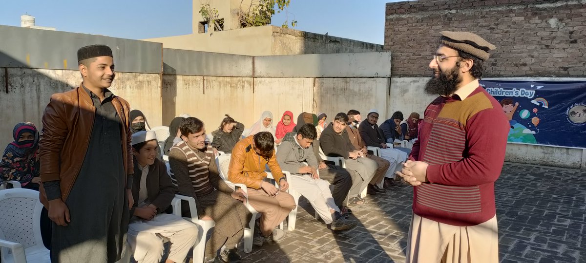 AlkhidmatPesh's tweet photo. ہمارا مشن بچوں کی کفالت کے ساتھ ساتھ ان کی ایسی تربیت جو ان کیلئے عمر بھر کامیابی کا پیش
#StudyCenter #Education #Orphan #Peshawar #WelCome #Alkhidmat #education https://t.co/B91y7eppXG