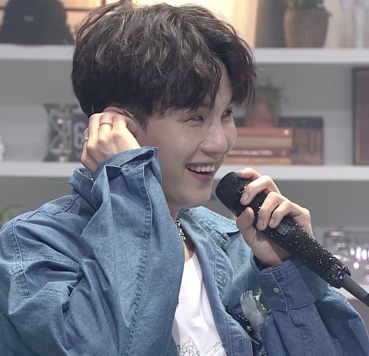 ✩ #SUGA #방탄소년단슈가 #슈가