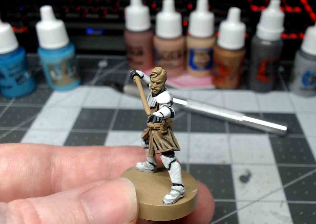 KENOBIIIIIIIIIIIIIIIIIIII
#smallstreamer #miniaturepainting #StarWars #Anakinsdad