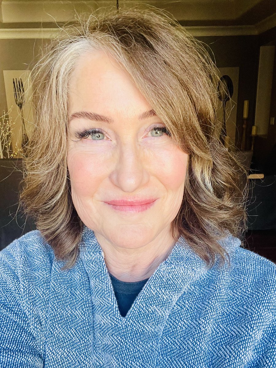 sherrism's tweet photo. @sbernsteinmd Hi I’m Sherri. I am 54. I have asthma and Rheumatoid Arthritis. I take immunosuppressants, wear a mask, follow the rules and am vaxxed and boosted to protect myself and others. Be kind to each other. #IHaveAPreexistingCondition https://t.co/mwnIjMY018