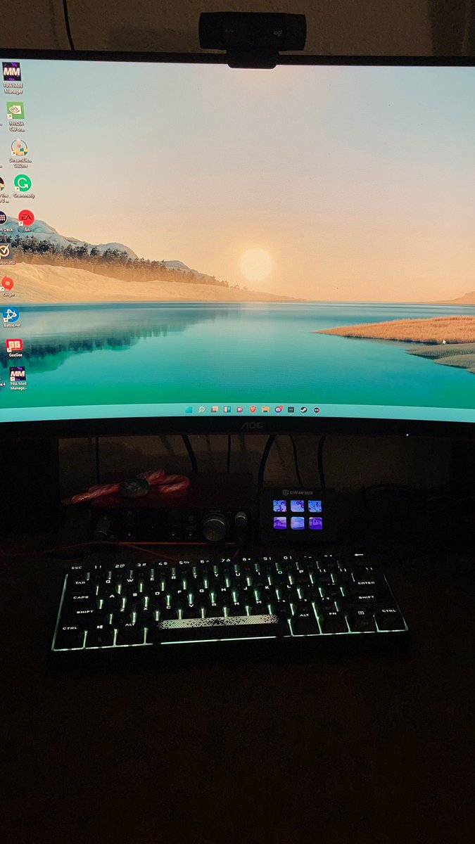 maestermorgan's tweet photo. It’s 11:00pm, I have headphones on listening to thunderstorm “music”, and a bottle of water. Let’s see how many words I can get out. Aiming for 600 before I get tired of it. 

#WritingCommunity #amwriting #writingcommmunity https://t.co/pxqba9rmew