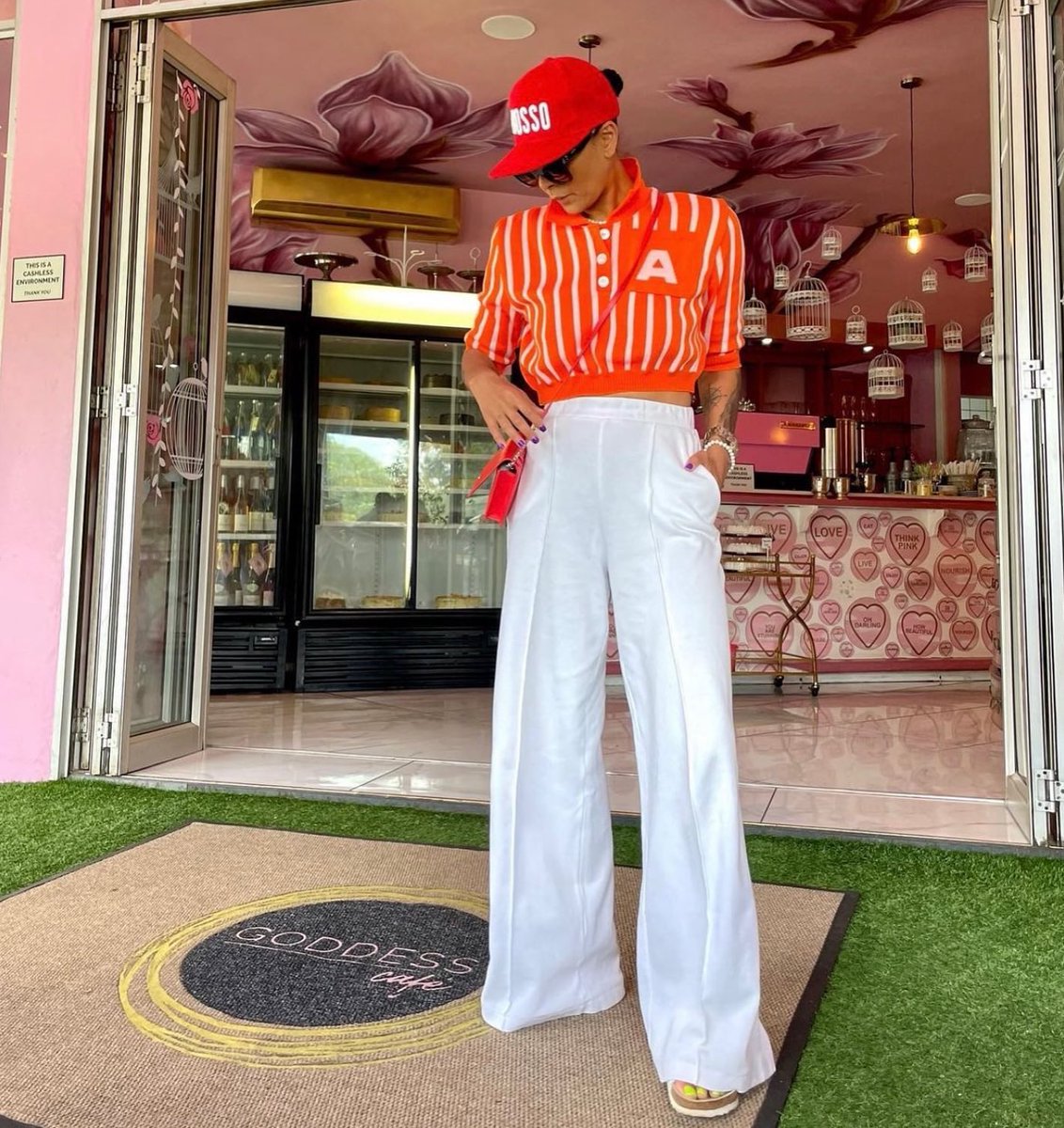 Nicoleah <a href="/nicoleah77/">Nicoleah Ogle/ NiX</a> spotted rocking the Orange stripped golfer, no doubt she killed this look🔥🔥.