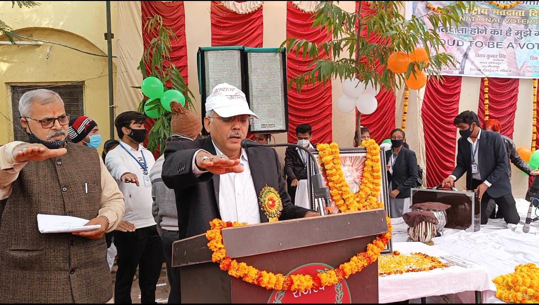 Commissioner Mirzapur tweet media