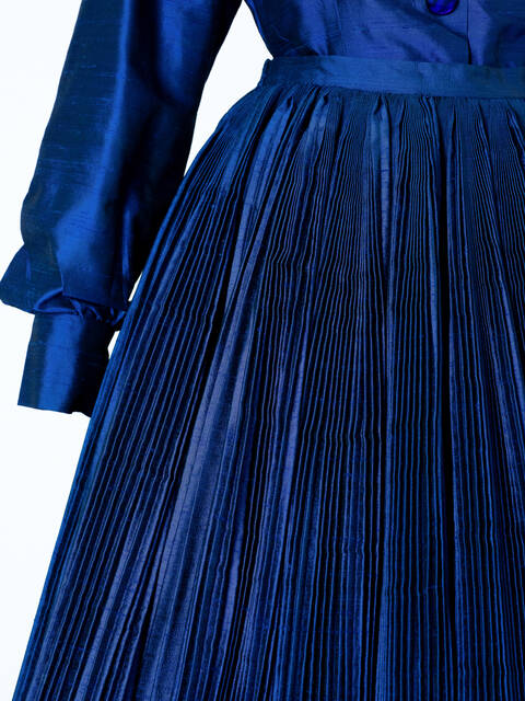 #serie #portraits 
C'est la fameuse et incontournable #FashionWeek à #Paris ! #Focus sur nos artistes, créatrices et créateurs de la #destination avec Christian Dior né à <a href="/ville_granville/">Granville Normandie</a> et dont la maison est aujourd'hui le <a href="/museedior/">Musée Christian Dior</a> ▶swll.to/l3tccKn
📸Benoit Croisy