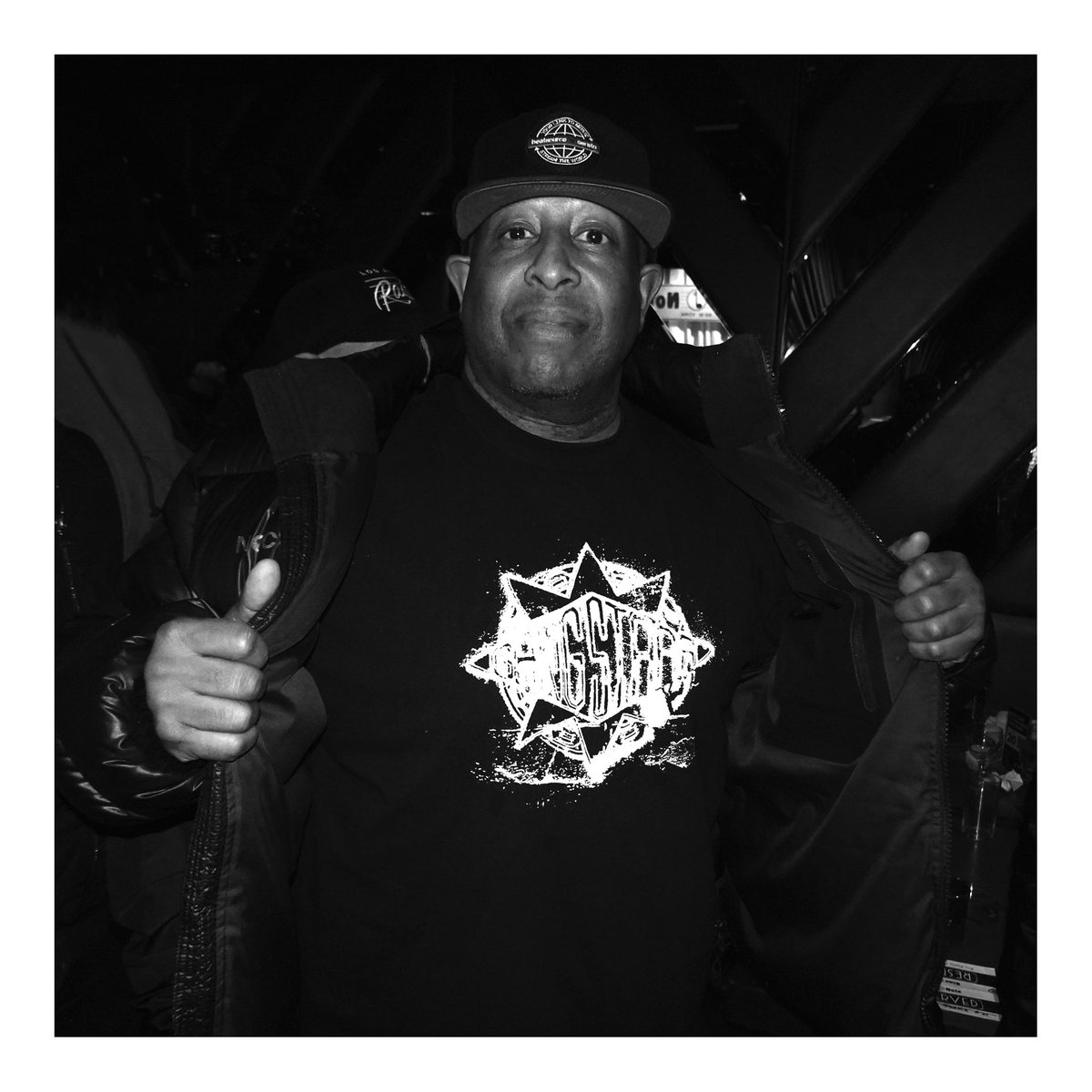 Yuca Dončić (@ageneyrojr) on Twitter photo First night out with the new camera w/ <a href="/REALDJPREMIER/">DJ Premier</a> #gangstarr #massappeal
LES, NYC.
The start of a new thread for 2022.
#theyshootn First night out with the new camera w/ <a href="/REALDJPREMIER/">DJ Premier</a> #gangstarr #massappeal
LES, NYC.
The start of a new thread for 2022.
#theyshootn