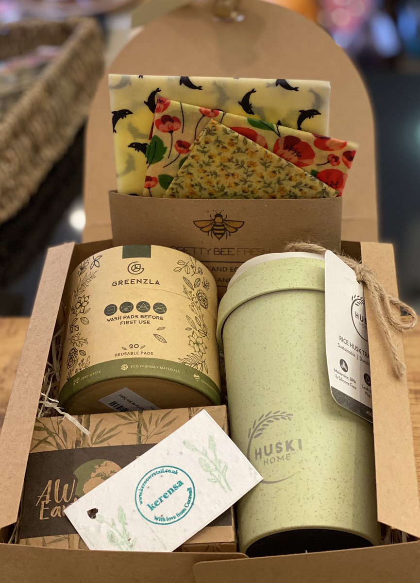 KernowRetail's tweet photo. Change to cloth bags, change to plastic free toiletries and cleaners & buy local #saynotoplastic #plasticfree #planetfriendly #ecoliving #makesmallchanges #buylocal https://t.co/AzJ5fts4Yn