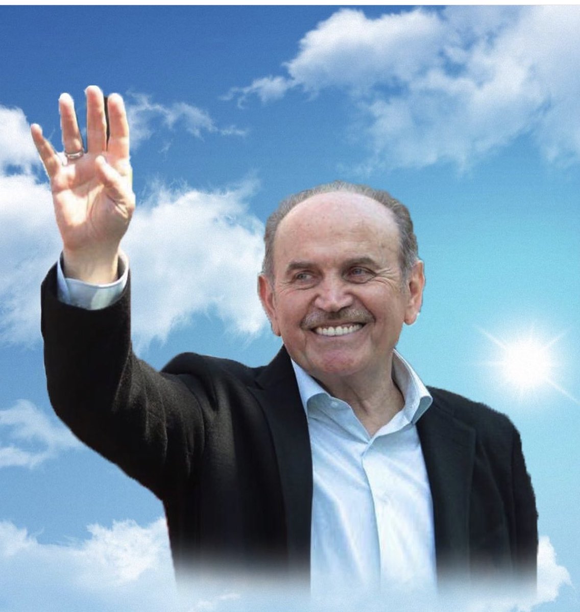 Dün gece İstanbullular seni bir kez daha saygıyla ve rahmetle yâd ettiler Kadir abi, belediyecilik ve işine karşı sorumluluk nedir bir kez daha bu insanlar kıyas ettiler ve yoklugun o kadar belliydi ki? ❤️❤️❤️