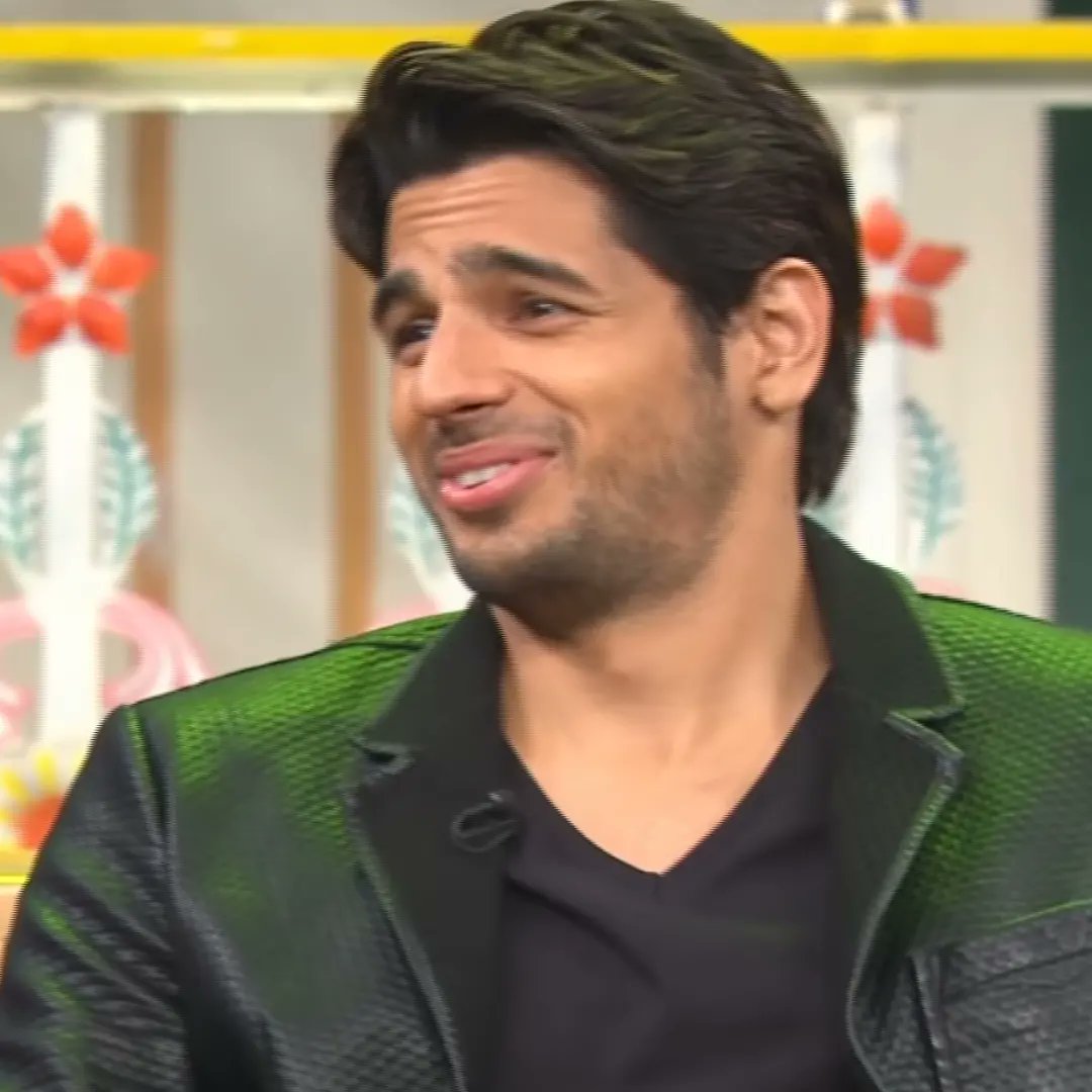 Sidmalhotra34fc's tweet photo. He is the cutestttt of all😍✨
@SidMalhotra @Team_SidharthM 
😍😍✨✨✨
#siddharth #SidharthMalhotra #siddy #sidfit #sidsquad #SidSa  #sidsquadforever https://t.co/KFXRtpRB7l
