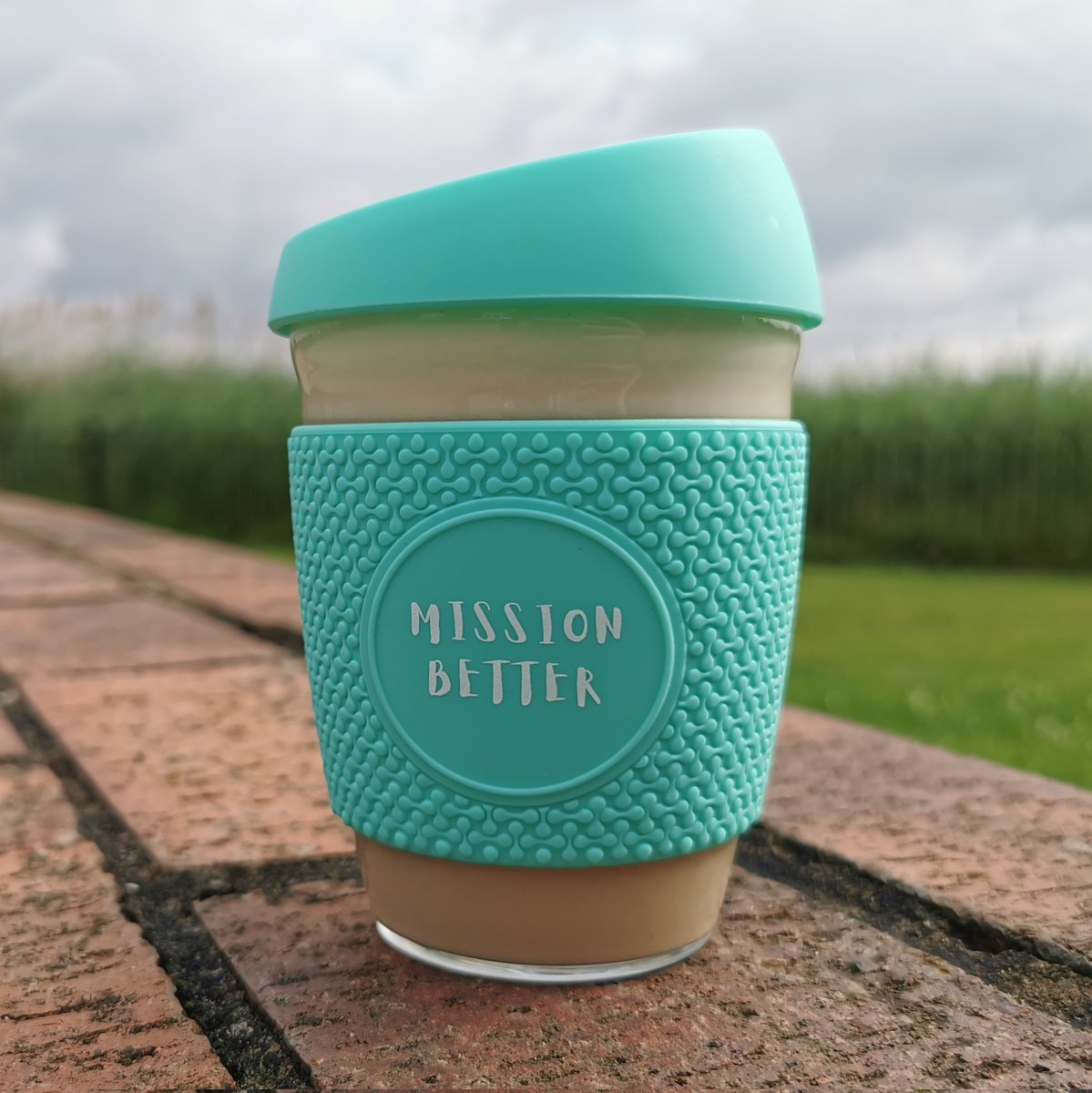 missionbetteruk's tweet photo. What better way to start the day than with a hot coffee in a Mission Better X @NeonKactus Glass Coffee Cup? ☕
Available here https://t.co/LMO6My7oD2
#missionbetter #neonkactus #reusablecoffeecup #goodmorning https://t.co/axkTjJCb88