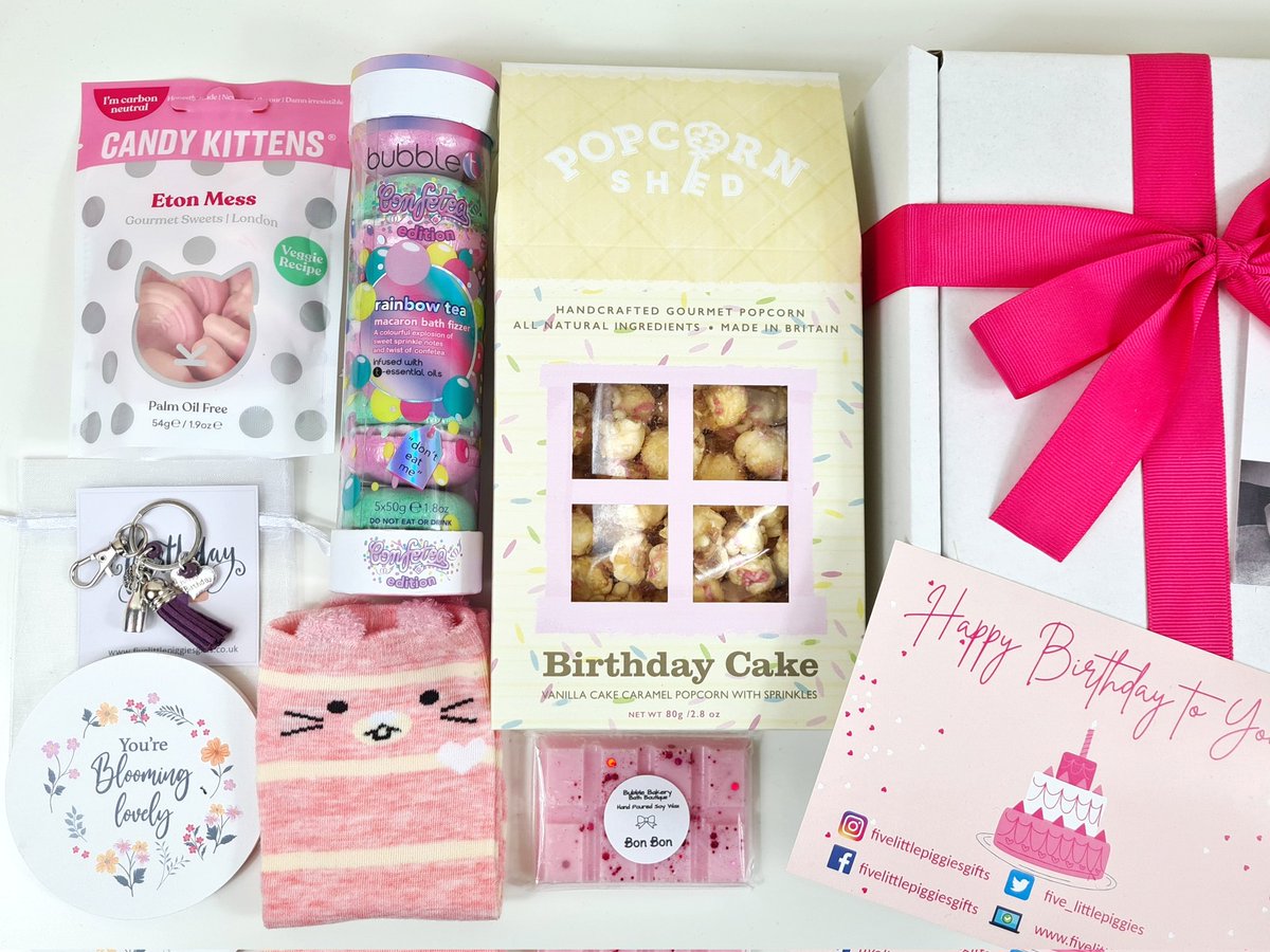 It's your birthday! 🎂🥳💕
Treat a special someone to this deluxe large pamper gift box. 
#birthdaygift #birthdaygiftidea #HappyBirthday #EarlyBiz
fivelittlepiggiesgifts.co.uk/product-page/h…