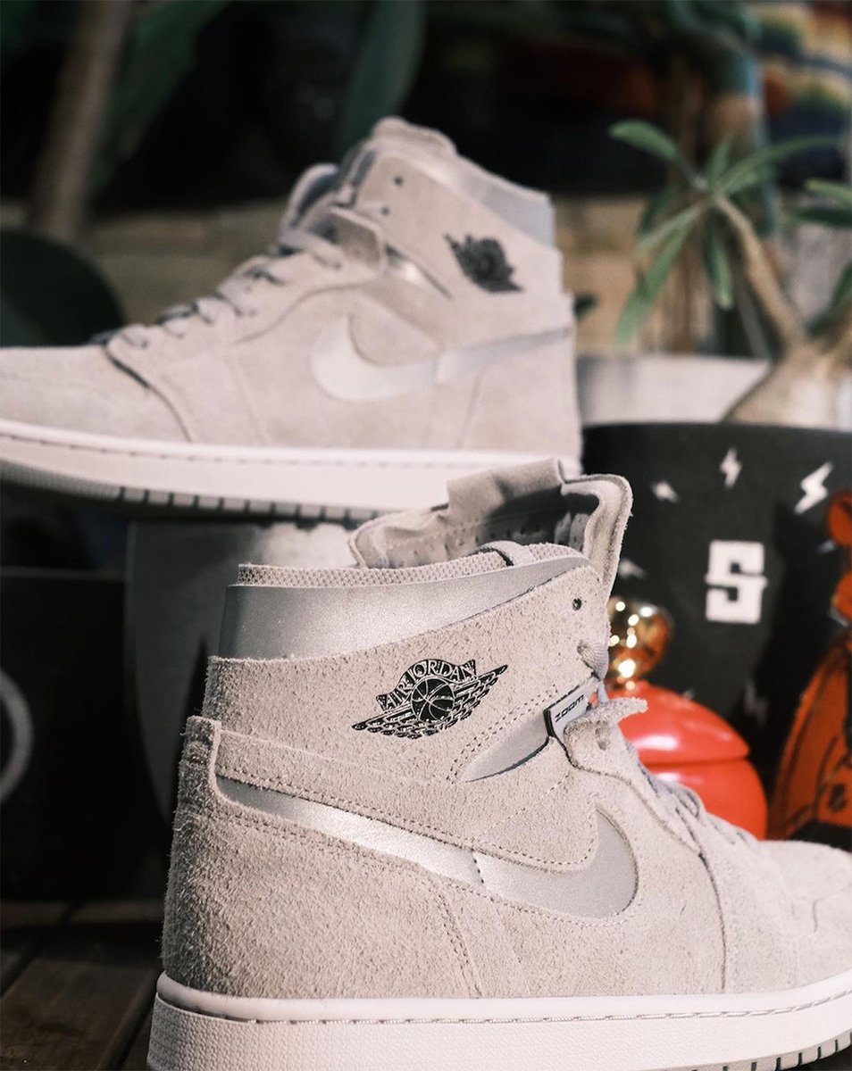 SneakerFiles.com tweet media