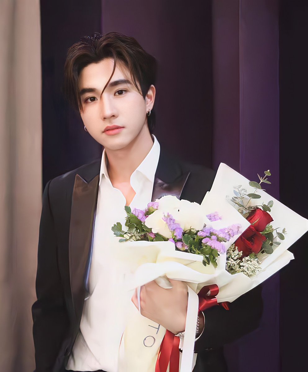 “黑夜无法遮盖你的光 黎明无法掩饰你的亮”
#KDPPE
#PerthTanapon
