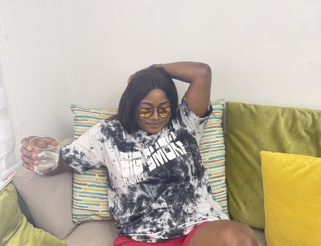 BAMPI's tweet photo. I never chop for 6 weeks, make una try dey patronize person 😑 5k each. Available from small to xxl. #AbujaTwitterCommunity https://t.co/wZaqgNbKLs