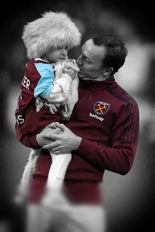 RIP Isla Caton.

Such a brave little girl, and a true inspiration to us all. The entire West Ham family will remember you❤️❤️❤️