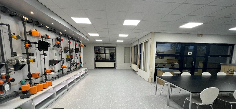 Eborabv's tweet photo. Ebora | Sterk groeiende leverancier 📈 met kennis van techniek ✅ - https://t.co/Rcji4hUXRP

Lees hier onze nieuwsbrief winter 2022 Over het innovatie centrum, Mid-West Instrument, ARI Armaturen en Clarke Valves https://t.co/QiQx1KkNSQ