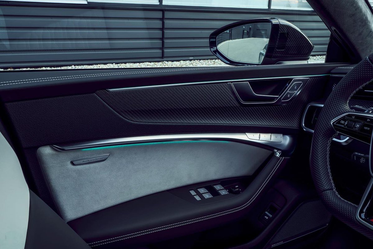 SNABSHOD's tweet photo. Audi RS7 Sportback audi exclusive in dew silver for Audi 
__
@audi_de @audisport #audi #a7 #rs7 #s7 #dewsilver #tausilber #SNABSHOD #ingolstadt https://t.co/P4QnESjVZy