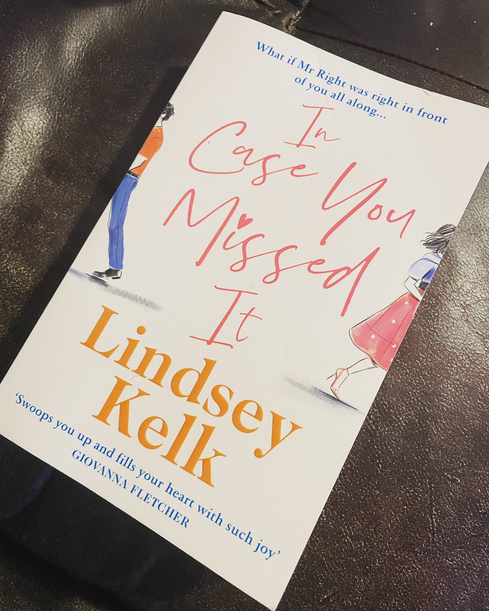 KieraDFoster94's tweet photo. First book of 2022 completed &amp; it’s fabulous. I loved the characters (bar one, won’t say who as spoilers!) I really related to Ros. Sometimes you yearn for the past when really what you need is the future. This book has given me hope

Thank you for the inspiration @lindseykelk https://t.co/g549C1YEat
