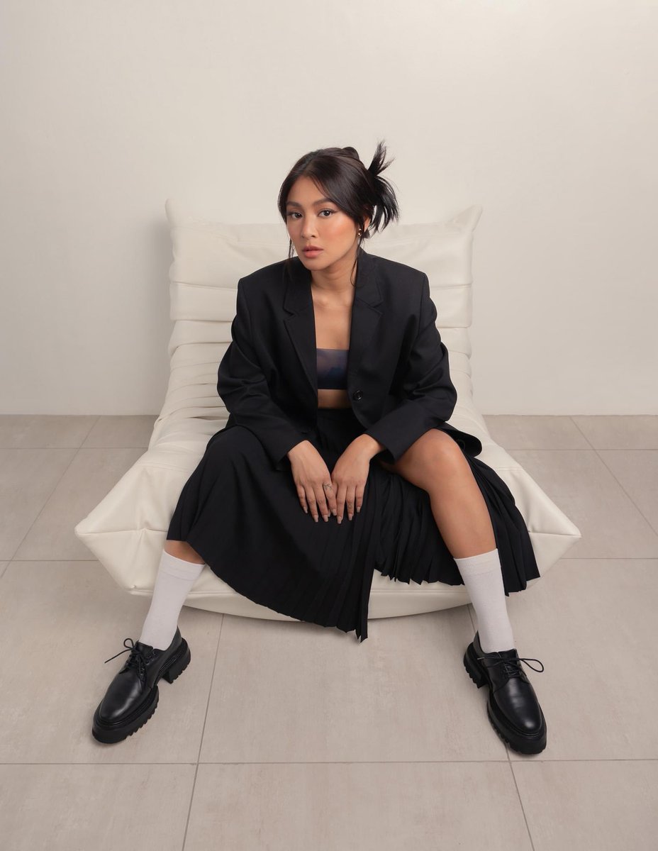 ETERN4LMAYHEM's tweet photo. i am a nadine lustre stan after all https://t.co/shInPKbEU9