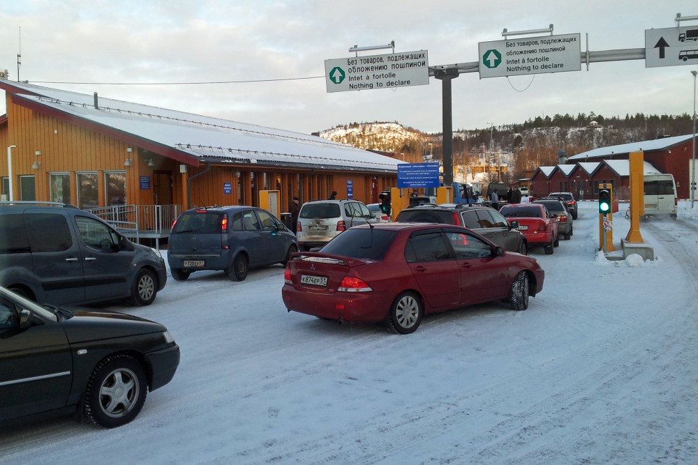 BarentsNews's tweet image. Amid record Covid-19 cases in both countries, Norway ends mandatory entry quarantine for travelers from Russia thebarentsobserver.com/en/borders/202… 🇷🇺🇳🇴🚗🛂😷