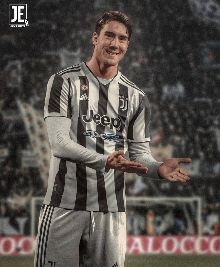 IFTVofficial's tweet photo. BREAKING: Juventus &amp; Fiorentina have reached an agreement for Dusan Vlahovic. 

The signatures could come today. Deal expected to be around €70M + bonuses total.

📰 @romeoagresti 
🎨 @mpj_emil https://t.co/2nyafKlvfx