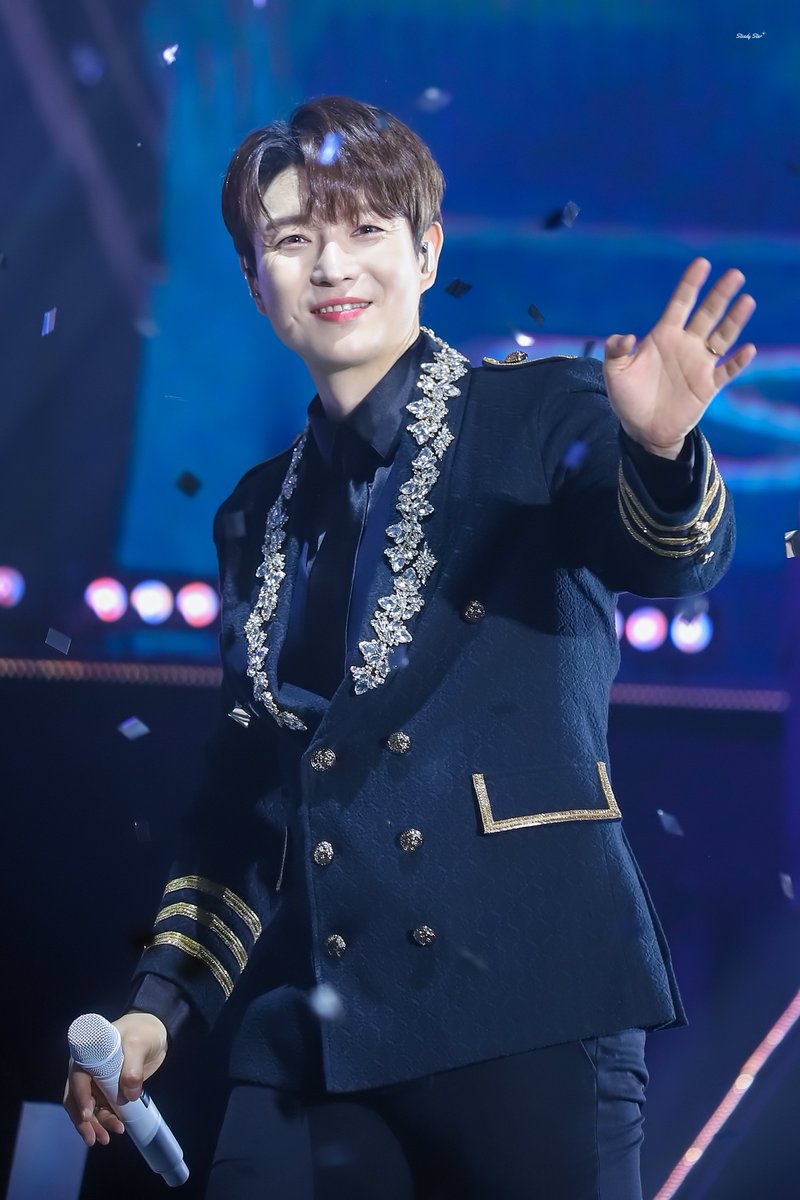 220122
더 로얄 대구
#배두훈 #포레스텔라 #FORESTELLA