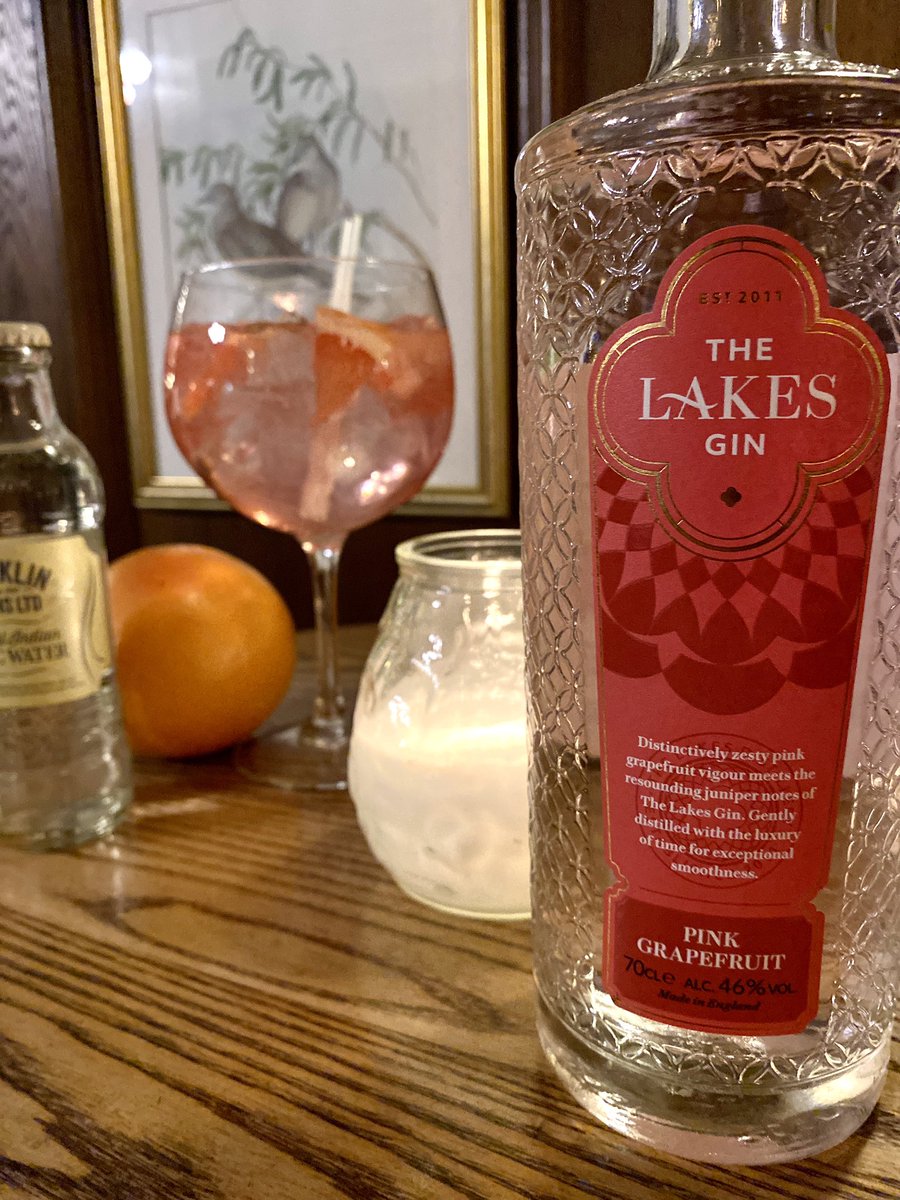 YorkSheffield's tweet photo. If you’re into your gins, we have a lovely pink grapefruit gin on the bar currently! 🌺🦩 https://t.co/5pMFkfGsnj