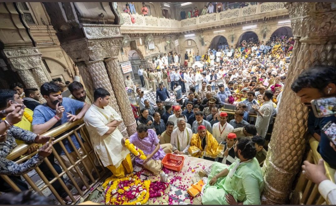 Valiant_social's tweet photo. @yadavakhilesh कह रहे बांके बिहारी
अब है अखिलेश की बारी https://t.co/ReSmr1YtjO