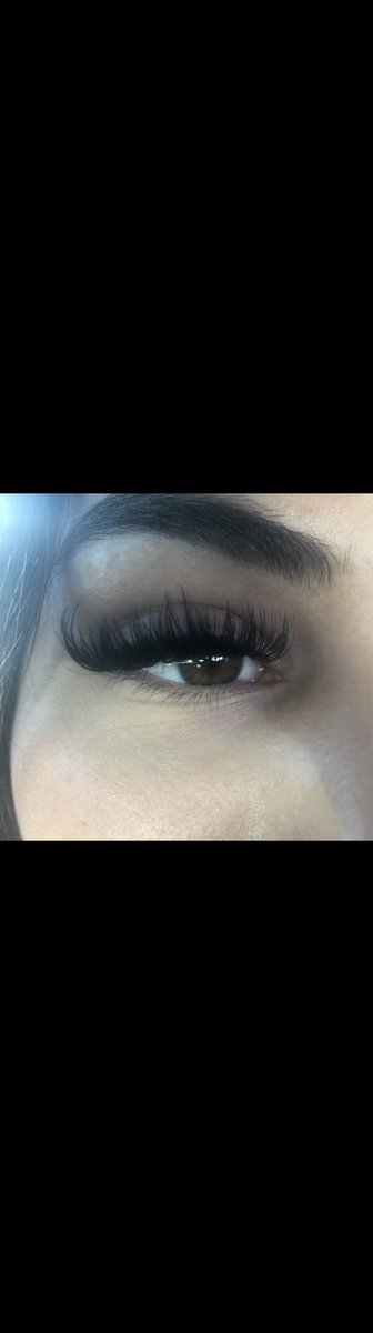Book with me for your lash needs ♥️💫
