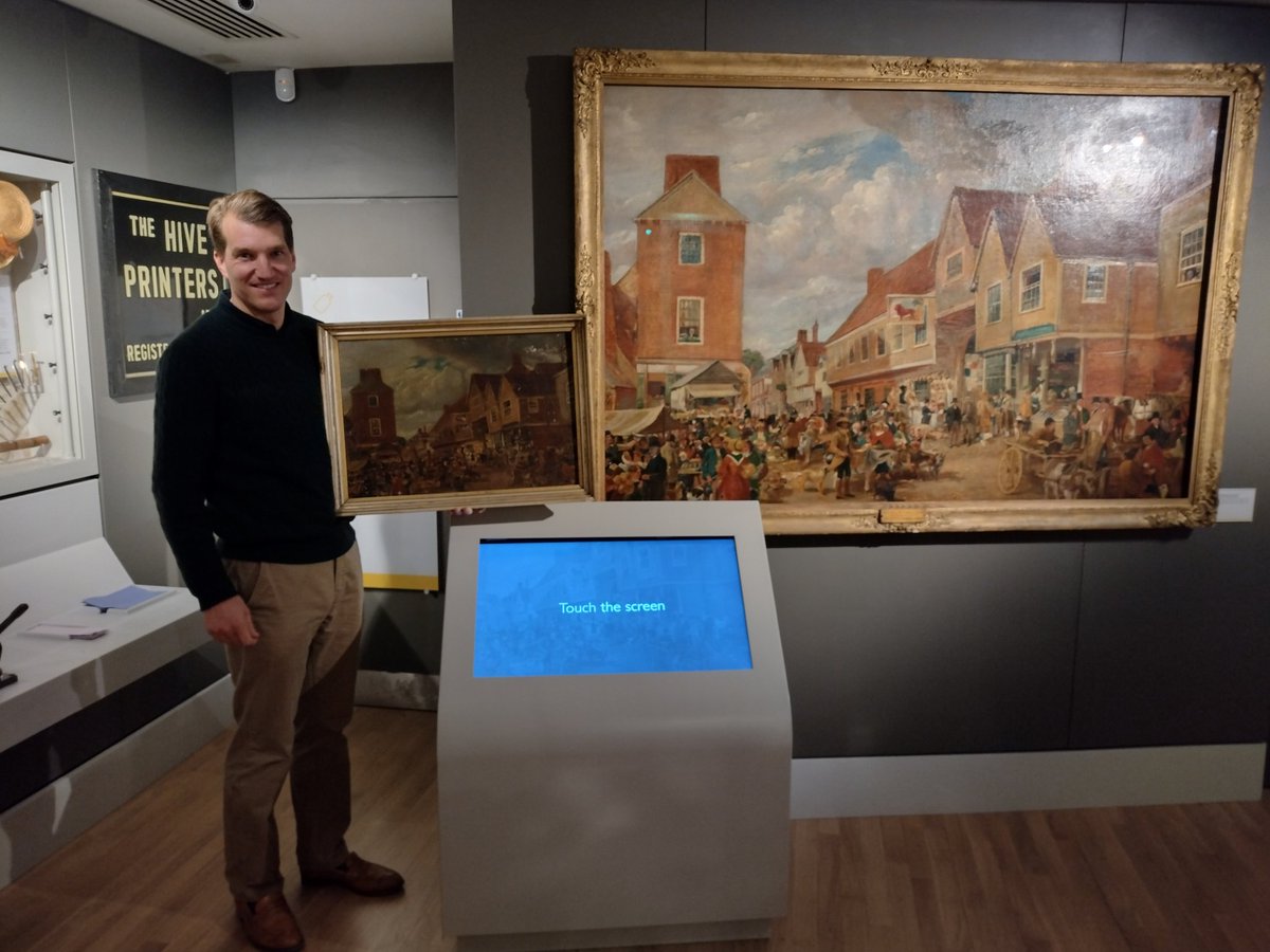 nhertsmuseum's tweet photo. Yesterday we had a visit from Tom of @Maydencroft who wanted to show us a small version of Samuel Lucas' Market Place painting he had. Here he is with his copy next to the original!
Thanks for stopping by Tom π
@maydencroftfarm
#hitchin #Gosmore https://t.co/l96F1a8pSF