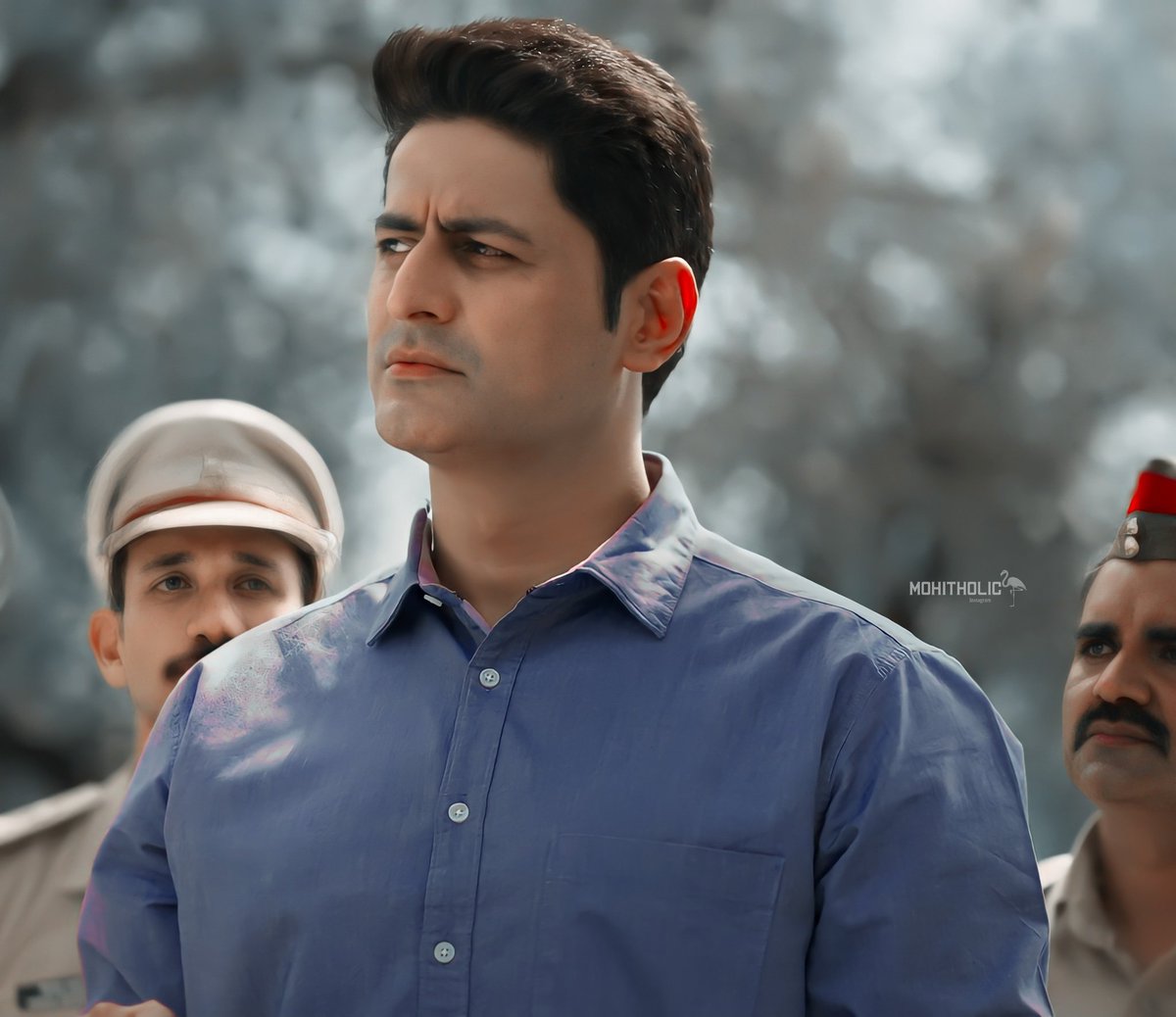 mohitholic's tweet photo. नहीं देखनी इस बेरंगी दुनिया को मेरी नजरो से,
हां, गर तुम दिख जाओ तो नजर सुकून पाए...♥️

#Bhaukaal2 https://t.co/MxfGjBdmBA