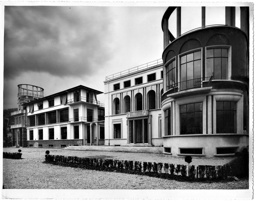 iuav's tweet photo. 🟠 l'Archivio Progetti #Iuav ha realizzato un nuovo #PetitTour sul quartiere assistenziale #Marzotto a #Valdagno di #FrancescoBonfanti

> https://t.co/2KDFW8F9Kx https://t.co/GX8EJcJips
