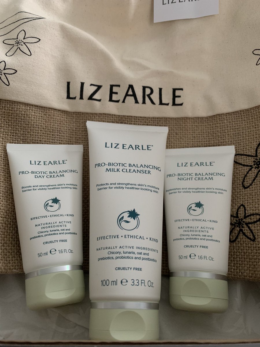 ikklebex19's tweet image. Can’t wait to try this @lizearle probiotic balancing range. Having a really bad time with my skin lately with a few problem areas and thought this might help. Saw @CALizEarle talking about this on @qvcuk and thought I’d give it a go 😁#lizearle #qvc #problemskin
