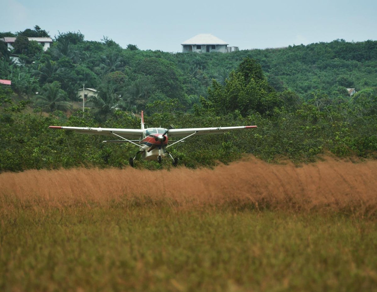 mafnorge's tweet photo. God nyheter om at MAF nå har mottatt et skriftlig «Convention d'etablissement» som bekrefter godkjenning til å operere som en internasjonal NGO i Guinea. 
– Dette er et viktig veiskille. Flyene vil spare partnere dyrebar tid og redde liv, sier MAF-pilot Emil Kundig https://t.co/erAiTqE8V4