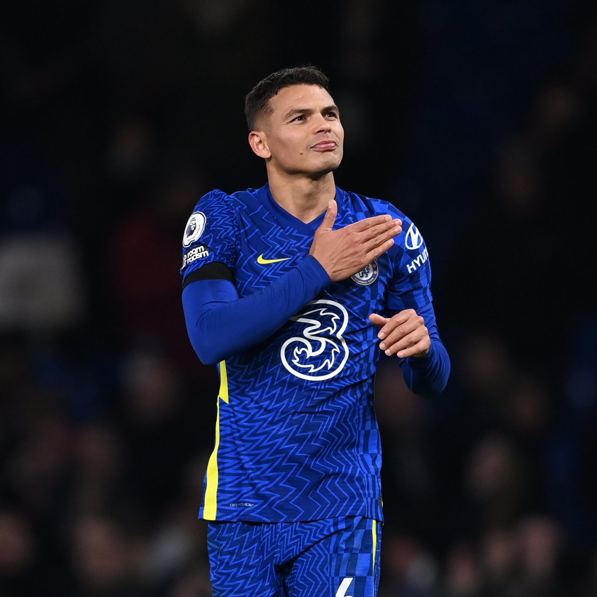 ChelseaFC's tweet photo. Hope everyone has a great Tuesday! 😁 https://t.co/LRv0xL1GJS