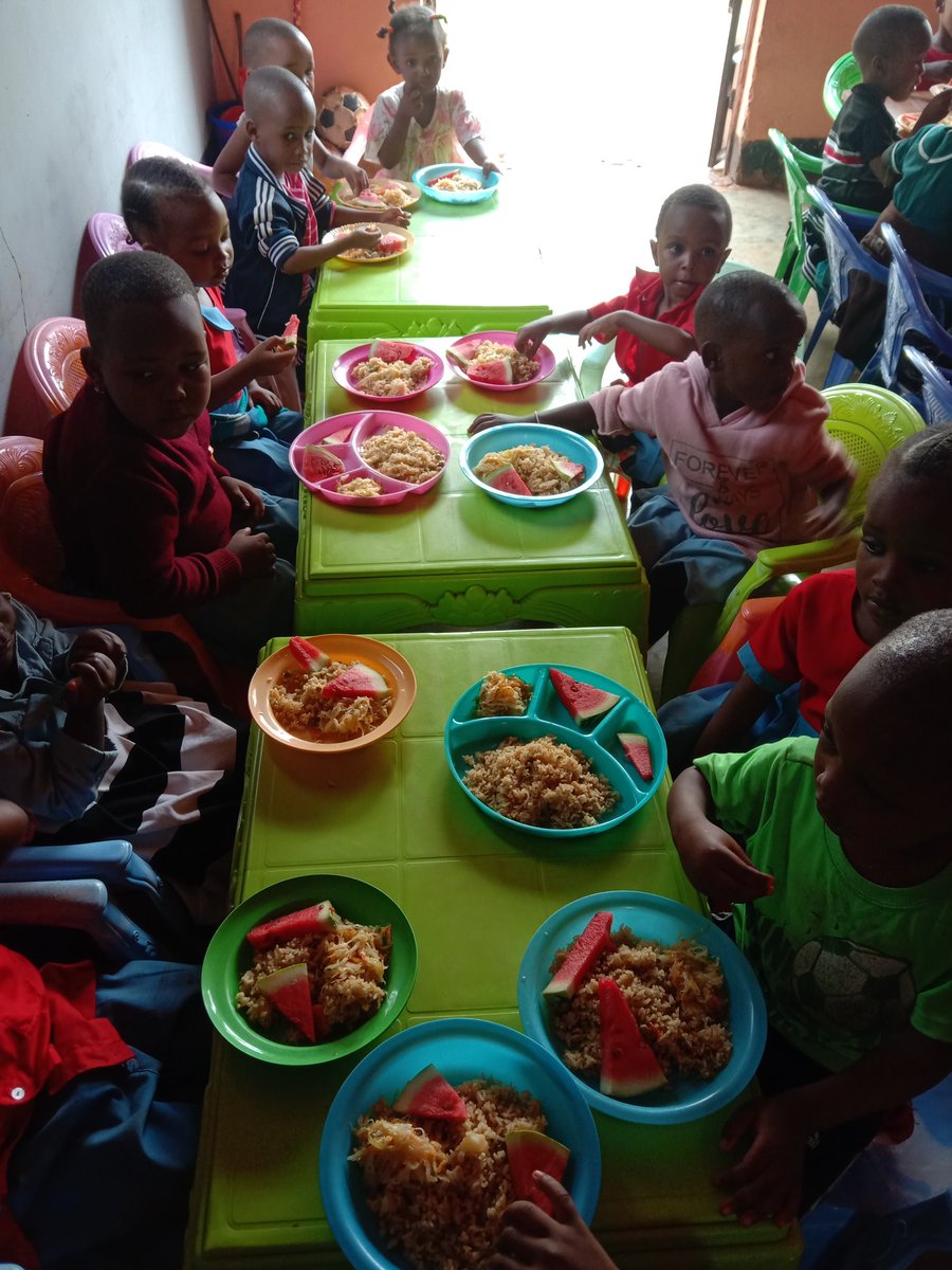 FreeGenerationA's tweet image. That lunch... 😋 
#WeAreFreeGeneration 
#teamchanges