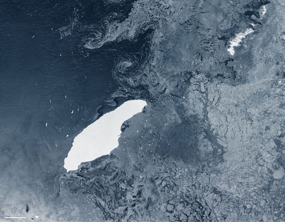 esa's tweet photo. Using satellite data, the giant #A68A iceberg was seen to shrink towards the end of its voyage, which fortunately prevented it from getting stuck. But the downside of this melt was the release of 152 billion tonnes of freshwater close to the island 👉 https://t.co/bv9N1llcXZ https://t.co/3Z63173QxR
