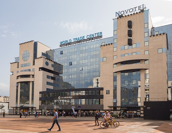 /JOB/📢Le Centre de Congrès recherche 👇:
🍀1 chargé(e) d'affaires évènementiel CDD 6 mois
-&gt; lnkd.in/eeErq_RW
🍀1 chargé(e) de développement commercial CDI
-&gt; lnkd.in/eAqyQsZJ
Ne manquez pas votre chance de rejoindre notre équipe jeune, sympa et passionnée 🤗🤩🥳