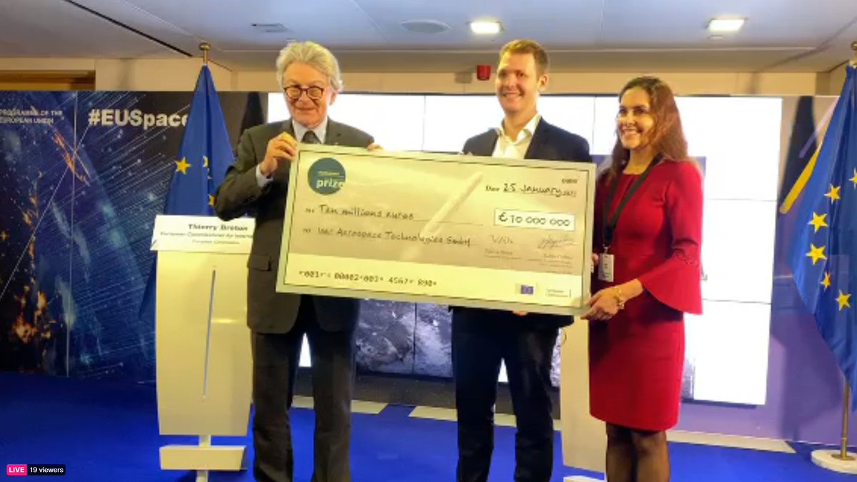 @isaraerospace won the #eicHorizonPrize from @defis_eu! Those late nights and long weekends were worthy, and show that #teamwork equals #dreamwork 🚀 Thanks to all my colleagues for bringing us here today! 

#FromIsartoSpace

@stellaguillenUS @danielmetzler @ThierryBreton