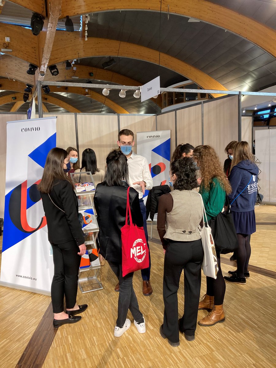 covivio_'s tweet photo. 🎓 Nouvelle semaine, nouveau forum ! En direct des #ESSECTalentDays ! Vous êtes intéressé(e)s par les métiers de l'#immobilier ? Retrouvez la Team Covivio sur le stand D3 !
📍 Campus de @essec Business School Paris (Cergy-Pontoise) de 9h à 17h👉 https://t.co/PvDuhbcvEt https://t.co/pxoxEMEUj2
