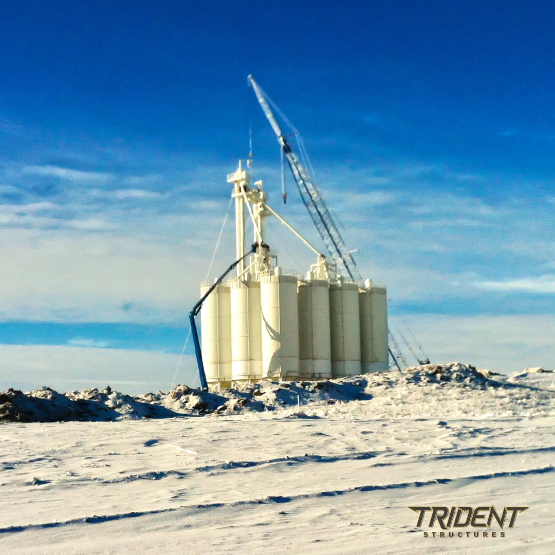 TridentEPC's tweet photo. It's that time of the year!  

On the pictured, we had several weeks requiring the first 2 hours of every day to unfreeze the crane breaks. Not planned!

#tridentstructures #montana #designbuild #transload #energy #materialhandling #transportation https://t.co/VqBfLvCxOo
