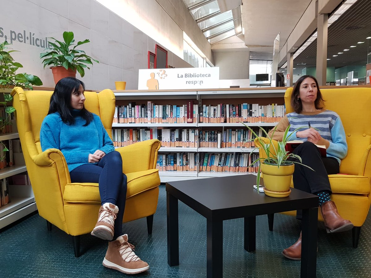Sílvia Simon R. 🎗 (@silviasimonr) on Twitter photo Comencem amb "Converses amb la Sílvia Osuna"! Avui a la <a href="/UdGBiblioteca/">UdG Biblioteca, edicions i continguts</a> , amb <a href="/amaymasnou/">Anna May Masnou</a> de <a href="/ACCC_/">Associació Catalana de Comunicació Científica</a>. Les coverses s'emmarquen en la Exposició de Científiques Catalanes 2.0! accc.cat/cientifiques-c… <a href="/silviaosu/">Silvia Osuna</a> <a href="/c4dudg/">C4D UdG</a> <a href="/IQCCUdG/">IQCC UdG</a> <a href="/CompBioLab_IQCC/">CompBioLab</a> <a href="/UdGRecerca/">UdG Recerca</a> #ExpertaUdG Comencem amb "Converses amb la Sílvia Osuna"! Avui a la <a href="/UdGBiblioteca/">UdG Biblioteca, edicions i continguts</a> , amb <a href="/amaymasnou/">Anna May Masnou</a> de <a href="/ACCC_/">Associació Catalana de Comunicació Científica</a>. Les coverses s'emmarquen en la Exposició de Científiques Catalanes 2.0! accc.cat/cientifiques-c… <a href="/silviaosu/">Silvia Osuna</a> <a href="/c4dudg/">C4D UdG</a> <a href="/IQCCUdG/">IQCC UdG</a> <a href="/CompBioLab_IQCC/">CompBioLab</a> <a href="/UdGRecerca/">UdG Recerca</a> #ExpertaUdG
