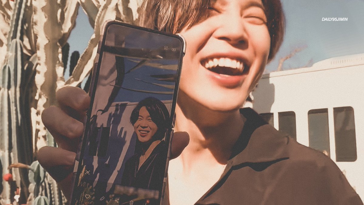 daily95jimin's tweet photo. this person makes me so happy https://t.co/hQepbVXlT7