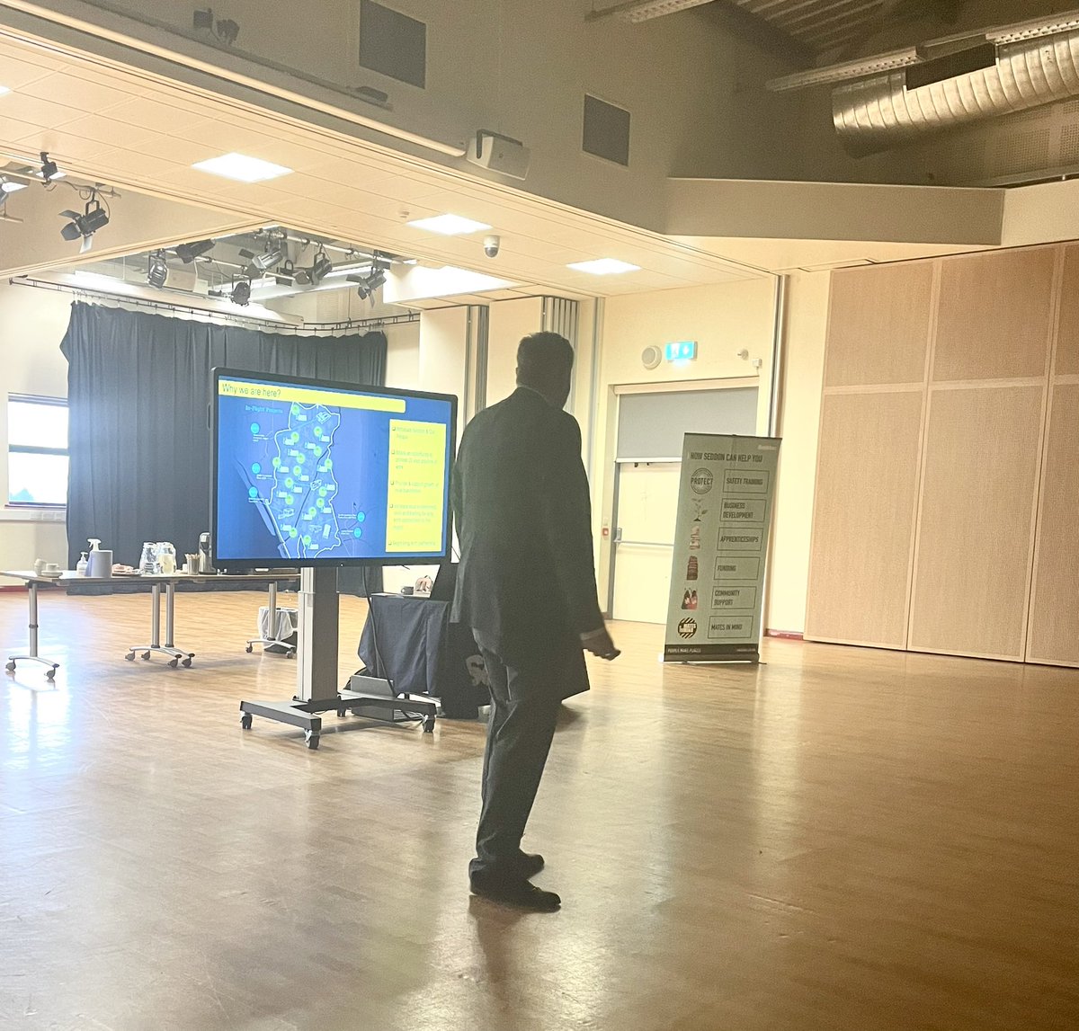 KateJSeddon's tweet image. We are in Cumbria today at @lakescollege for our Meet the Buyer event - looking to engage with local suppliers and subcontractors @yourseddon #meetthebuyer #engagement #construction