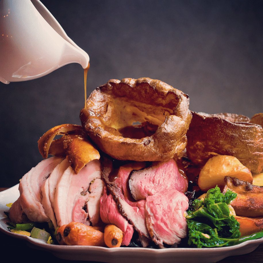 REastbournegolf's tweet photo. Come and enjoy a warming Carvery Roast every Sunday at Royal Eastbourne Golf Club this winter. Non-Members welcome. Enjoy 2 Courses for £18.00 per person or opt for 3 at £22.00. Please call the Bar on 01323 744043 to reserve a table. #sundayroast #carvery #wintercomforts https://t.co/wTzQN5t1vg