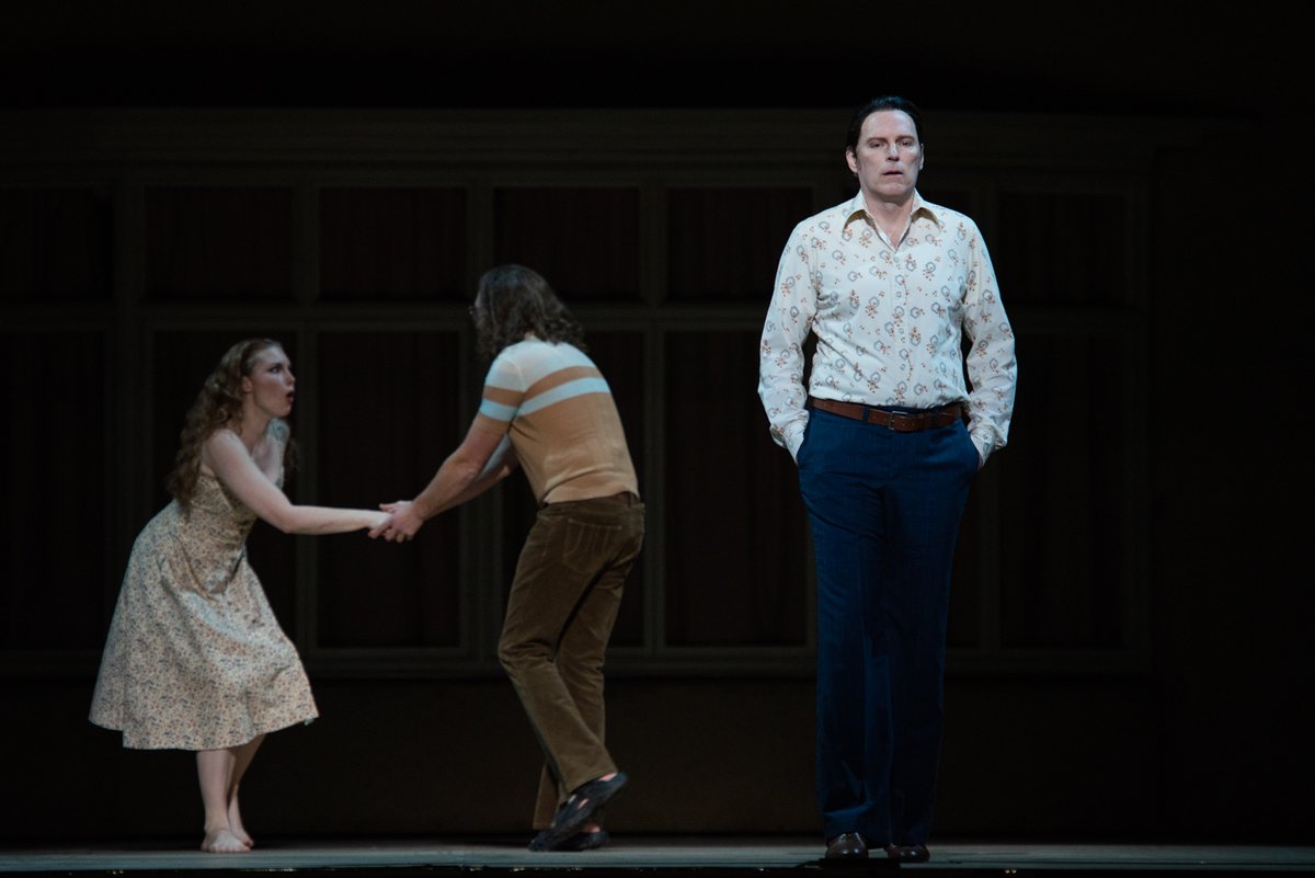 OperaRoma's tweet photo. ‘Kát’a Kabanová’: ancora due recite per applaudire il capolavoro di #LeošJanáček questa sera e giovedì 27. Sul podio #DavidRobertson, regia di #RichardJones. In scena @corinnesoprano, #CharlesWorkman, @julianhubtenor, #SamFurness,#CarolynSproule
#operaroma #TORkabanova https://t.co/m1FmMnCPWw