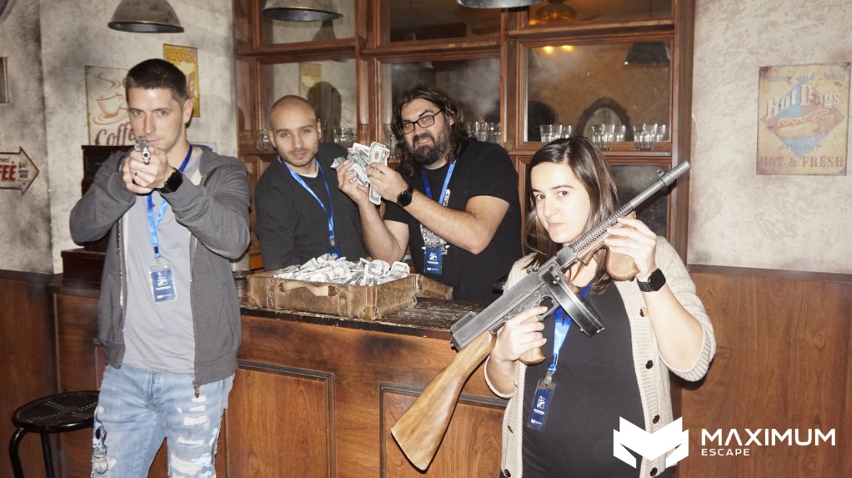 KodifyDev's tweet image. Shoutout to Maximum Escape BCN for hosting an awesome Escape room event for our team during our Q4 2021 Onsite Week. 🕵️‍♀️  🤩

#Kodify #MaximumEscape #EscapeRoom #Onsite #Teambuilding