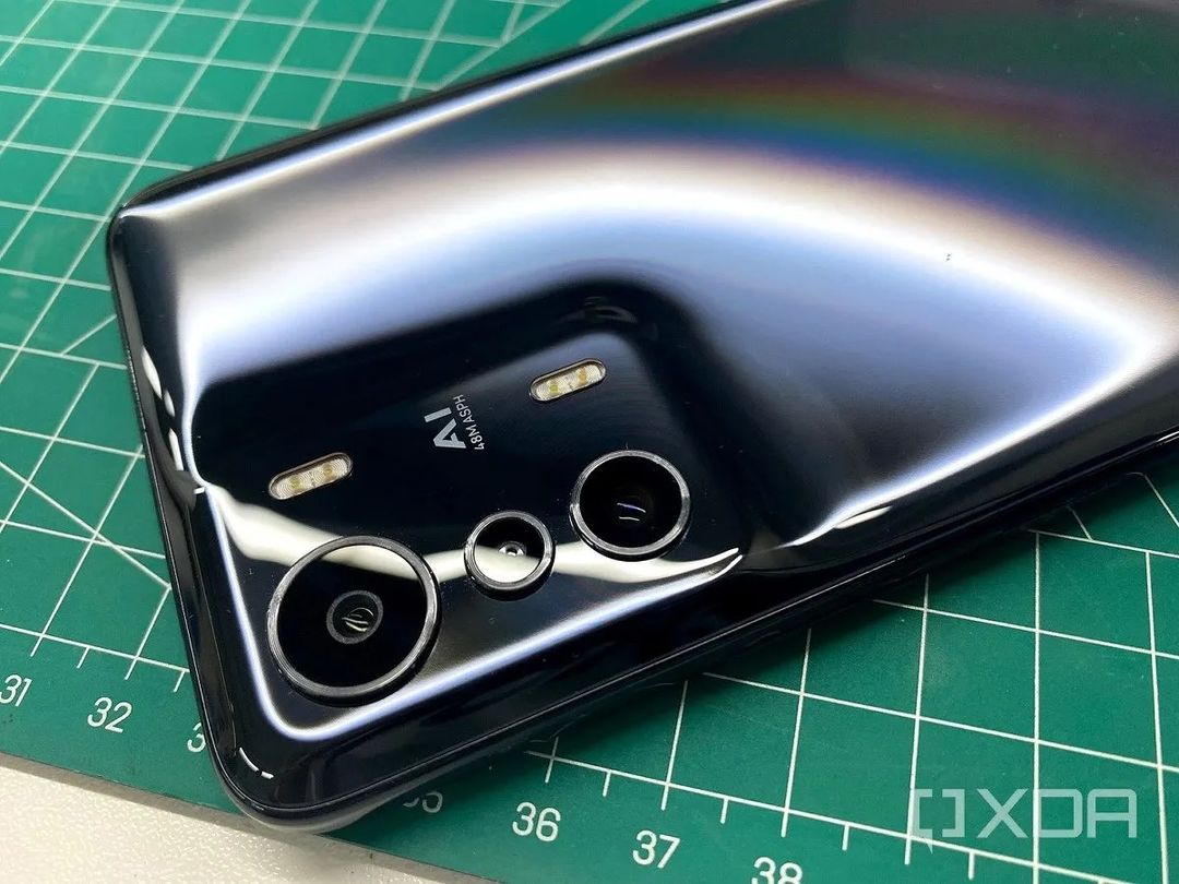 Mobiledott's tweet image. New Infinix smartphone live image leaked.

-Dimensity 900
-50MP camera
-120hz LCD display 
-30X ZOOM 
.
.
Via XDA
.
.
.
.
.
#infinix #infinixhot11 #infinixnote #infinixnote11 #infinixzero #infinixzero5 #smartphome #smartphomes #tech