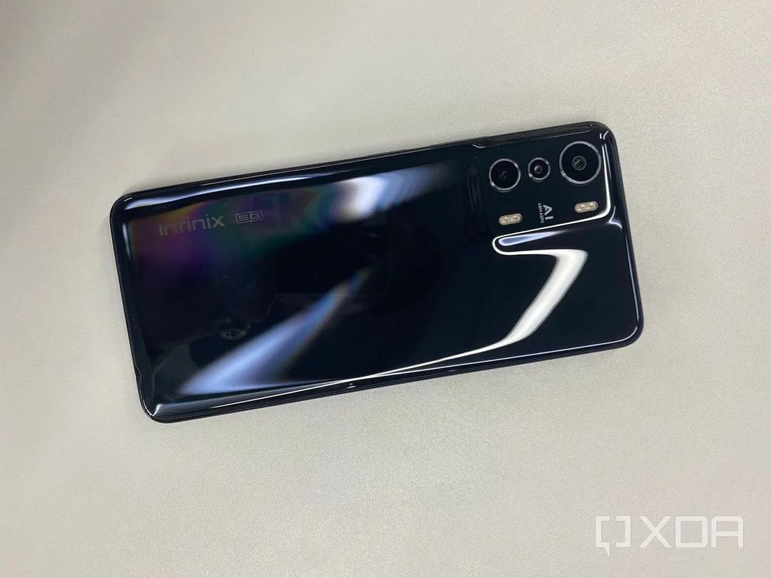 Mobiledott's tweet image. New Infinix smartphone live image leaked.

-Dimensity 900
-50MP camera
-120hz LCD display 
-30X ZOOM 
.
.
Via XDA
.
.
.
.
.
#infinix #infinixhot11 #infinixnote #infinixnote11 #infinixzero #infinixzero5 #smartphome #smartphomes #tech