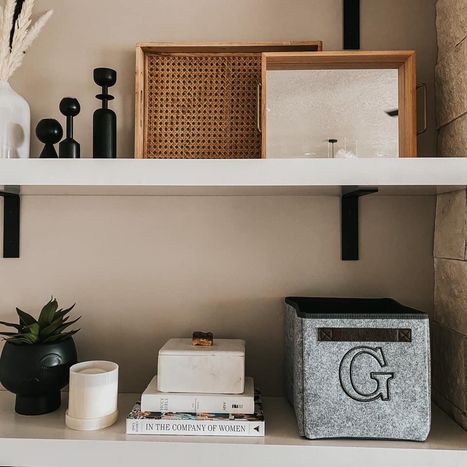 vwitt's tweet photo. Post #12
If you're gonna organize it, you better label it too! Our PERSONALIZATION is the best part of our organizational products! Plus, it is just $8-$10 to add it! 

Personalize each piece so you know exactly what you are storing inside. You will thank me later! 😉 https://t.co/efmizXucG5